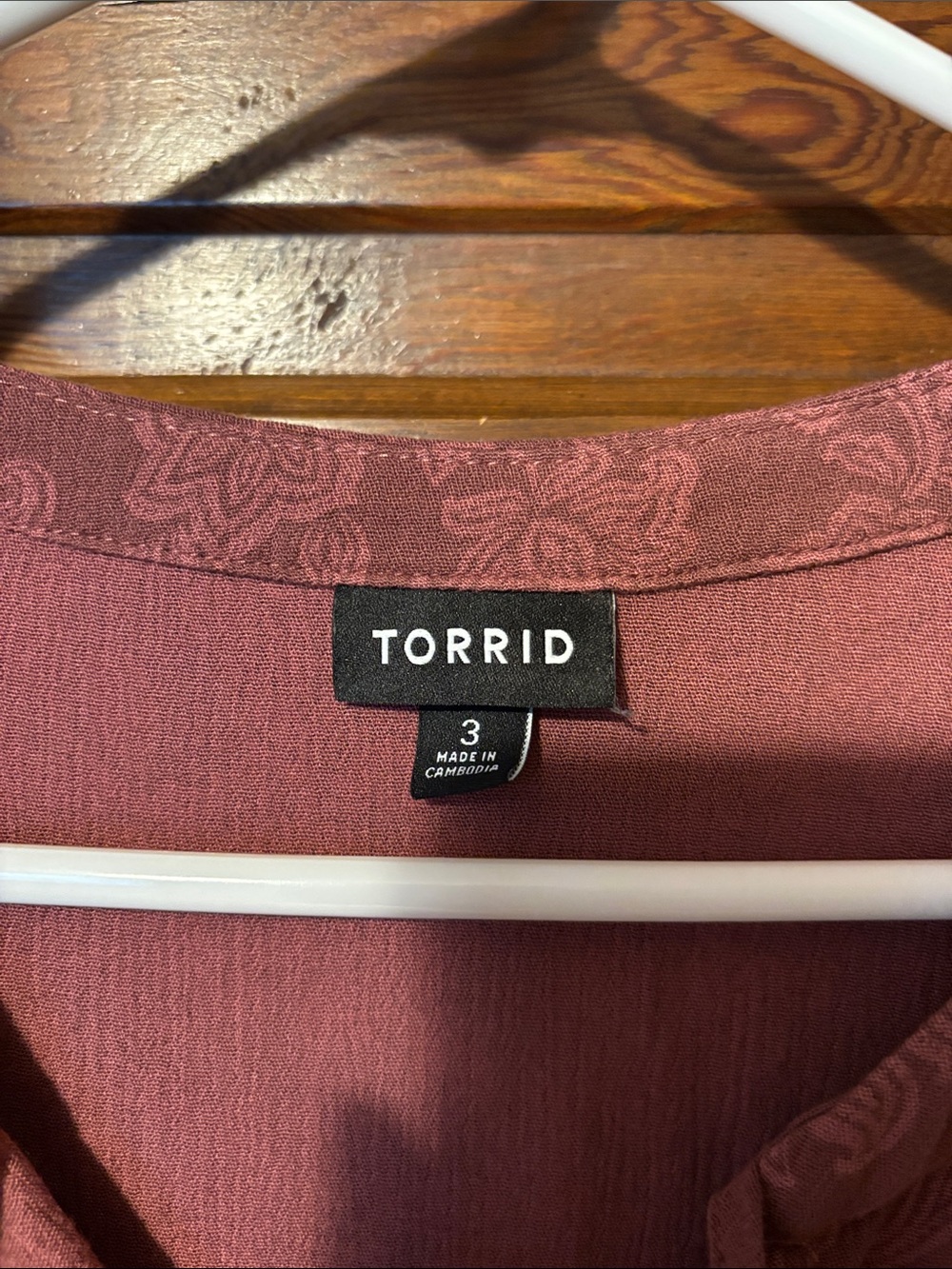 torrid dusty mauve paisley tie-neck boho tunic - Picture 2 of 10
